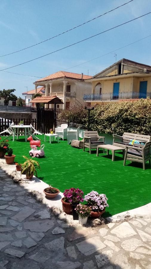 Oasi Hause Villa Castel Volturno Kültér fotó